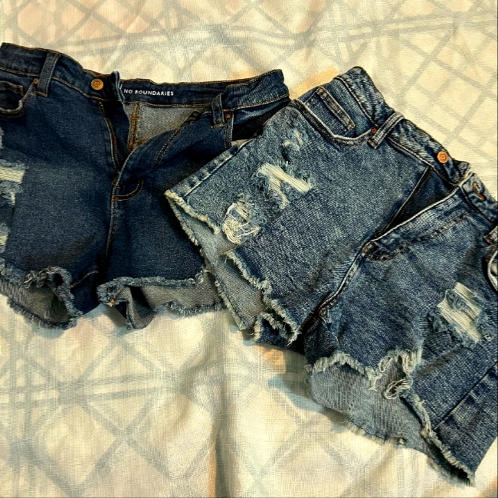 No boundaries shorts